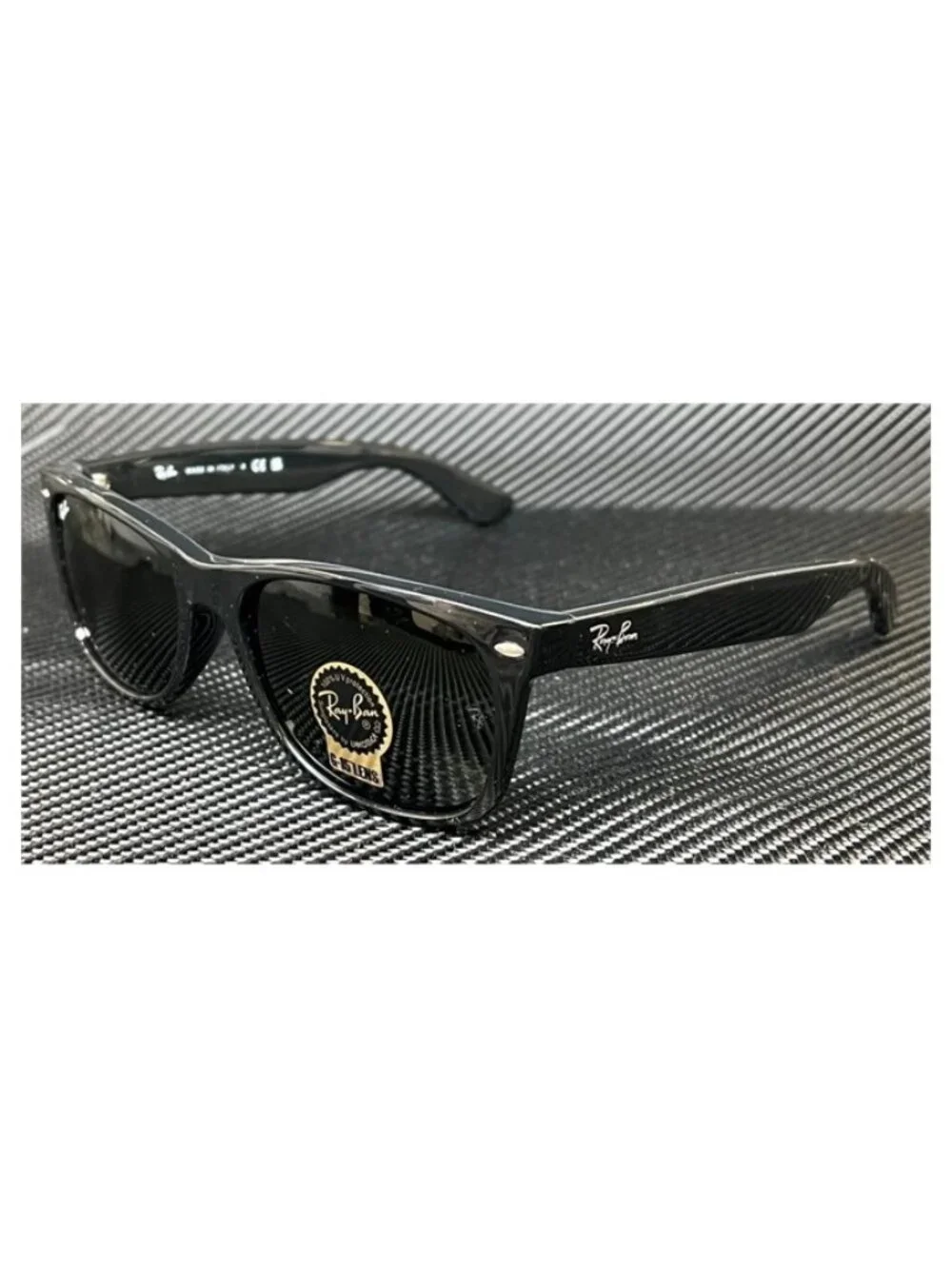 New Ray-Ban Men  Black Sunglasses  58- 18- 145